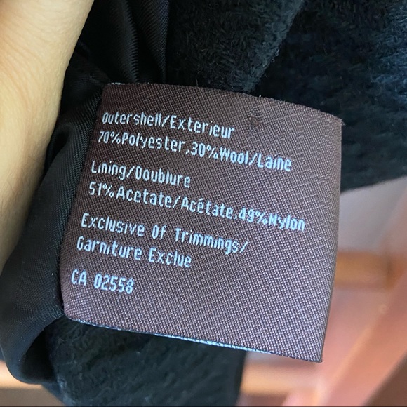 Black Danier Cape Coat (Size M) - Picture 6 of 7